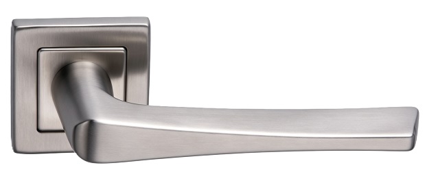 LH411